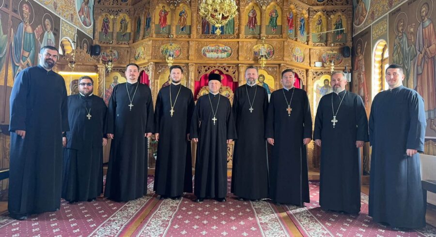 A avut loc ședința organizatorică a preoților coordonatori pentru tineret din Episcopia Maramureșului și Sătmarului