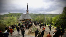 Hramul Mănăstirii „Sfânta Cuvioasă Parascheva” din Strâmtura, sărbătorit pe 14 octombrie