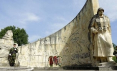 Băimărenii sunt invitați astăzi la ceremonia dedicată Zilei Armatei Române, care va include onoruri militare și defilarea gărzii de onoare