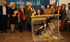 Asociația Culturală „Dinastia Artelor” și-a început povestea dintr-o carte ale cărei versuri au prins aripi dincolo de pagini