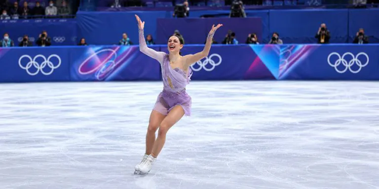 Performanță istorică pentru România la patinaj artistic, după ce Julia Sauter a cucerit argintul la Budapesta