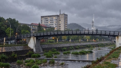 ANM anunță o răcire accentuată a vremii, cu ploi și temperaturi în scădere