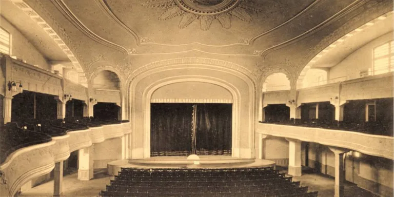 Se împlinesc 116 ani de la inaugurarea sălii de teatru a Hotelului Ștefan din Baia Mare