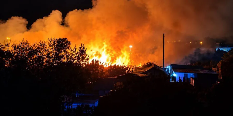 Incendiu puternic pe Craica, în Baia Mare
