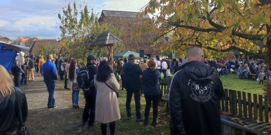 Târgul de Sfântul Dumitru revine la Muzeul Satului din Baia Mare