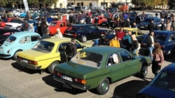 Automobilele de altădată revin în Baia Mare la Retro Parada Toamnei