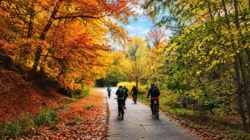 Sezonul de pedalat se încheie sâmbătă cu o tură de toamnă pe dealurile din Groși, Chechiș și Ocoliș