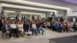 Interes ridicat la Baia Mare pentru cursul „Părinți informați. Adolescenți protejați”