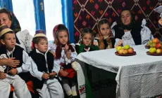 „Învață și du mai departe”: Simpozion dedicat copiilor la casa lu’ Victoru’ Știrbuțului din Călinești
