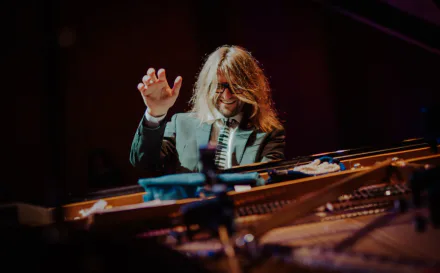 Pianistul și compozitorul polonez Leszek Możdżer, cap de afiș la cea de-a opta ediție One Jazz Festival din Baia Mare