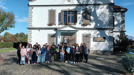 PoeTree – o lecție de istorie, literatură și natură la Castelul Teleki din Coltău